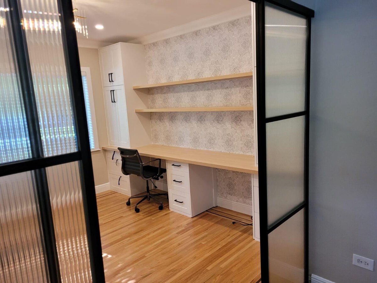 Closet with drawer tower and open shelving